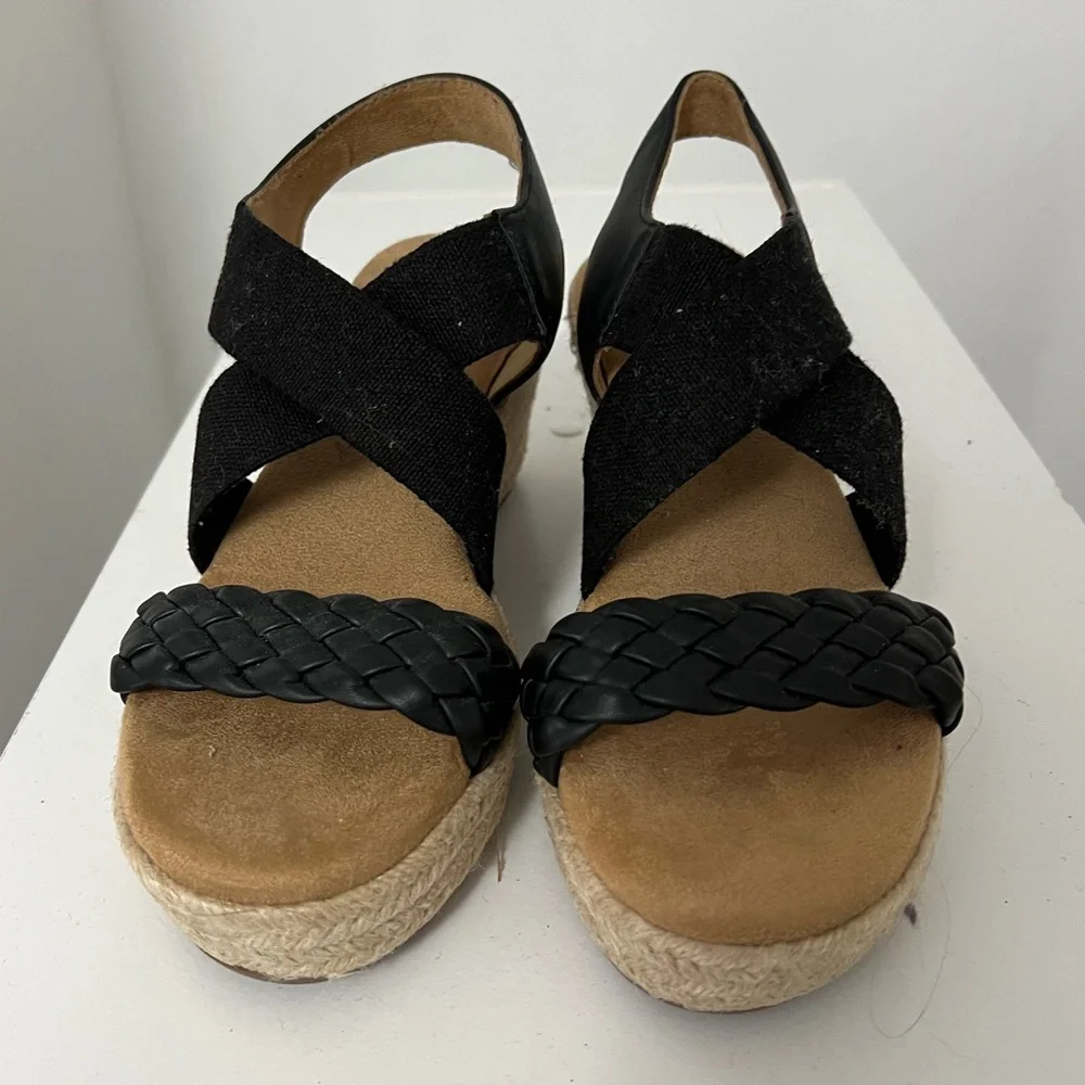 Black Woven Strap Women's Wedge Sandals - Picture 1 of 4